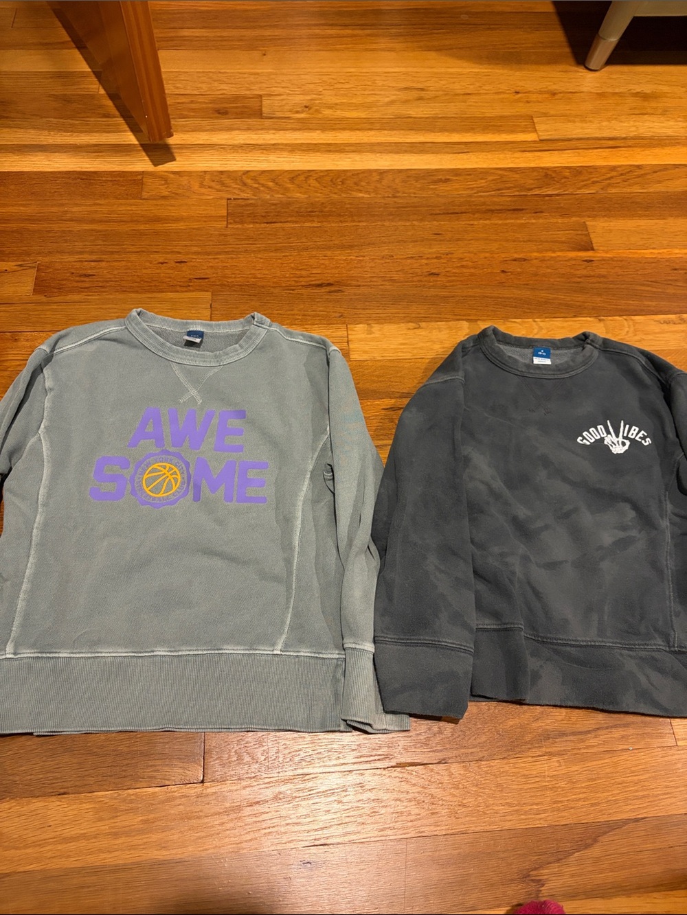Old Navy Crewneck Lightweight Sweatshirts